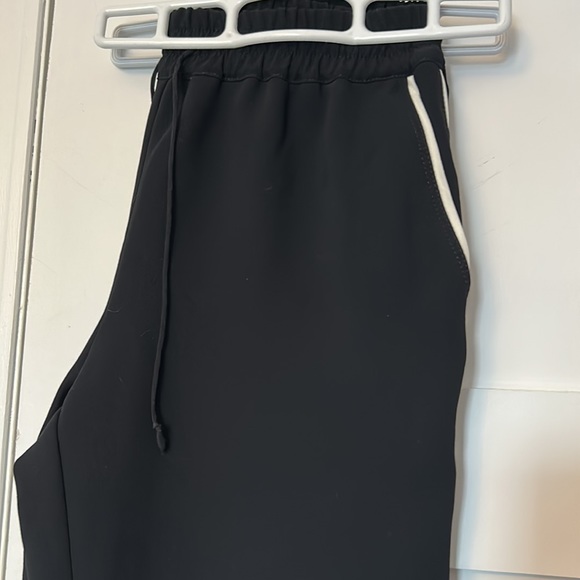 Aritzia Wilfred Jogger Pant Black with White Stripe - Picture 6 of 6